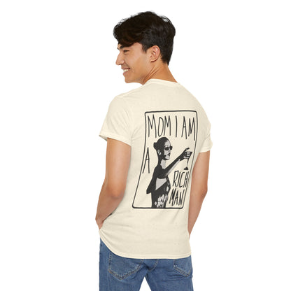 Cute Unisex T-Shirt - 'mom, i am rich man' Design
