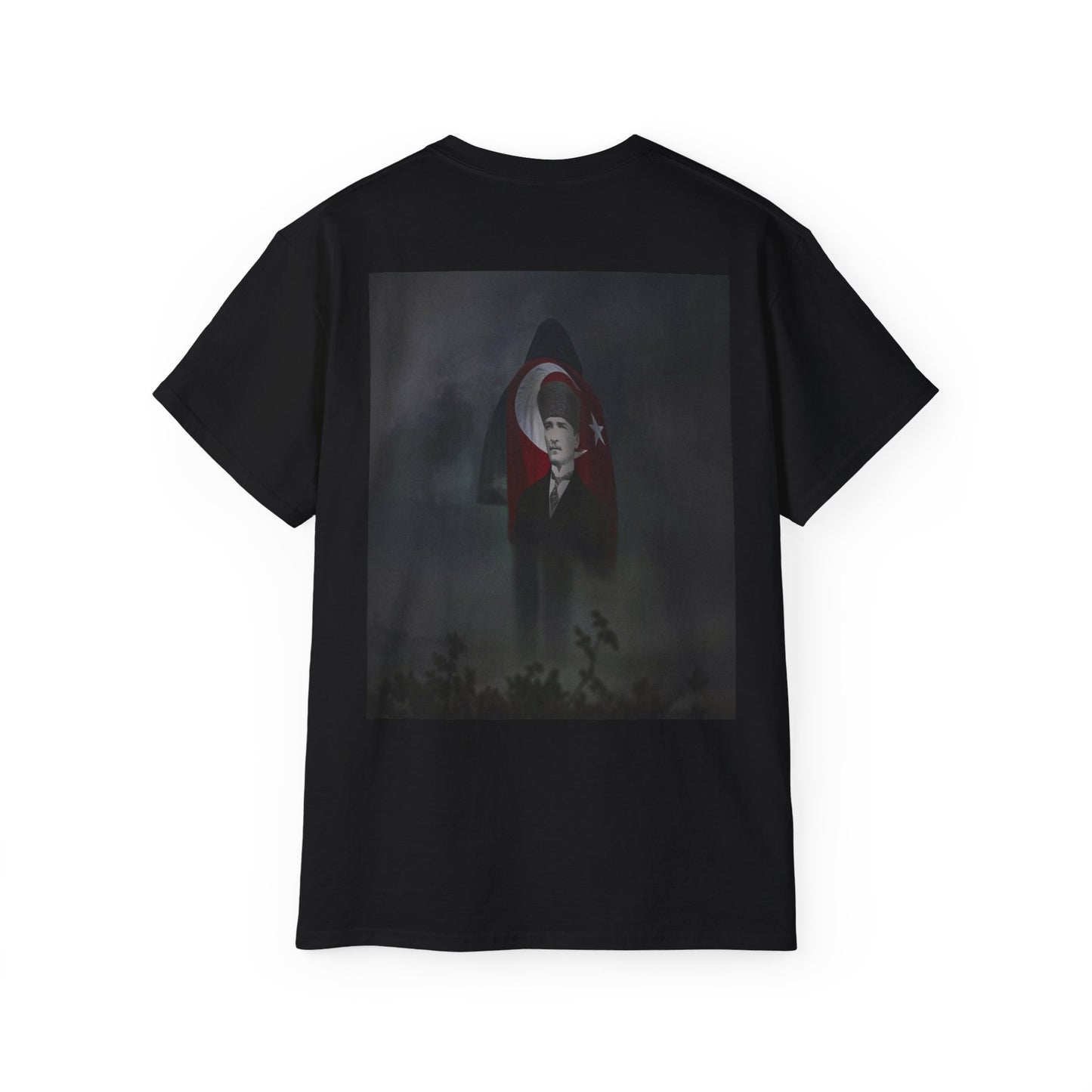 ATA Heritage - Turkish Flag & Atatürk Legacy – Guy in Smoke Unisex T-Shirt