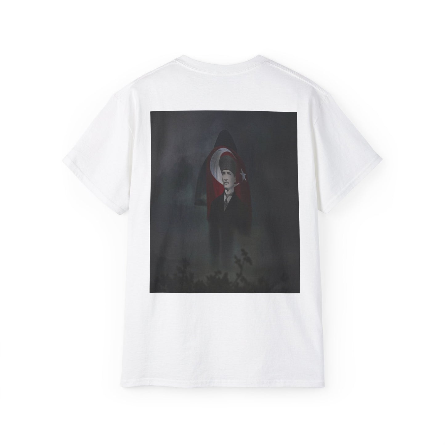 ATA Heritage - Turkish Flag & Atatürk Legacy – Guy in Smoke Unisex T-Shirt